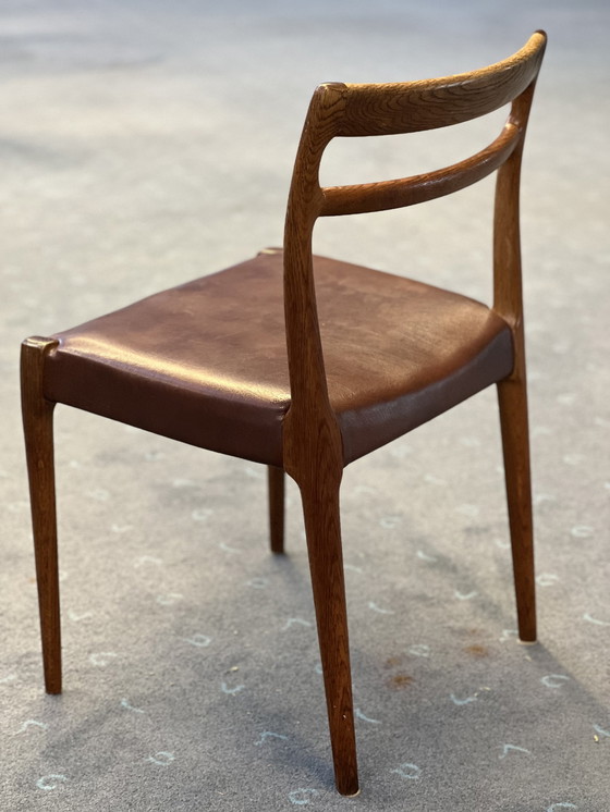 Image 1 of 4x Vintage design eetkamerstoelen