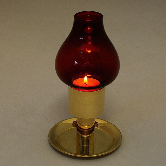 Image 1 of Scandinavische vintage kandelaar in rood glas en messing, 1960