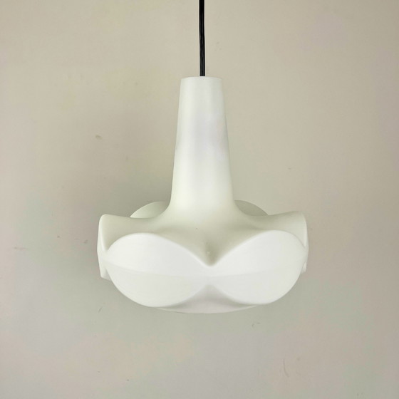 Image 1 of Peill & Putzler hanglamp van Opaline glas - zeldzaam model