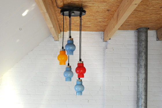 Image 1 of Kleurrijke vintage cascade hanglamp met 5 glazen kelken