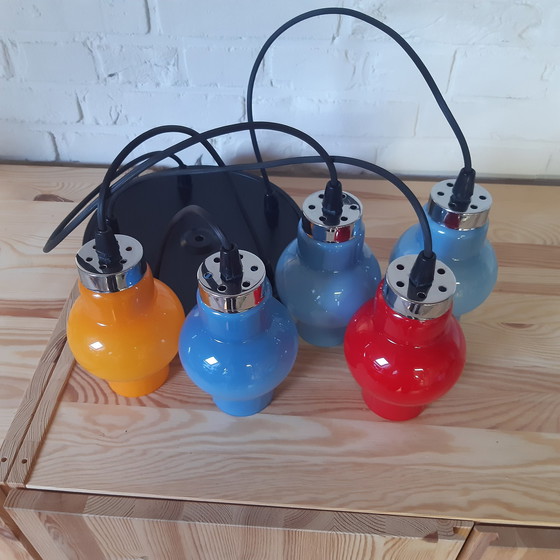 Image 1 of Kleurrijke vintage cascade hanglamp met 5 glazen kelken