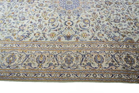 Image 1 of Handgeknoopt Keshan Pistachegroen Oosters Tapijt - 405 X 303 Cm