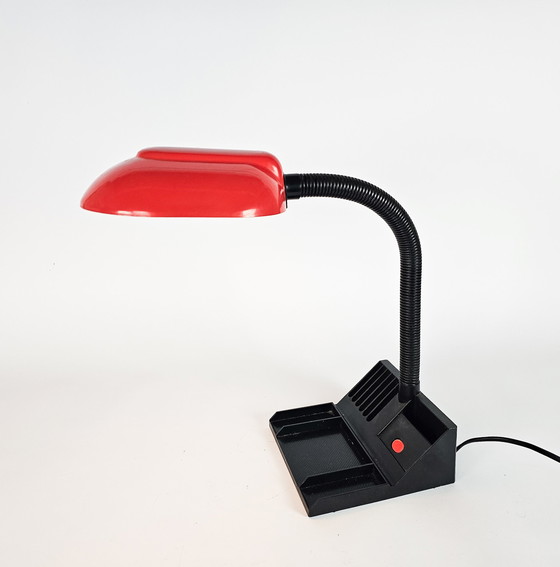 Image 1 of Brilliant AG - organiser/bureaulamp - rood - kunststof - 3e kwart 20e eeuw