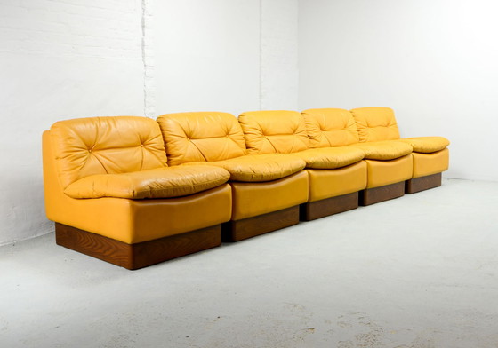 Image 1 of Exclusieve Dreipunkt Honinggeel Lederen Modulaire Sofaset 4 Elementen. Duitsland, jaren 1970.