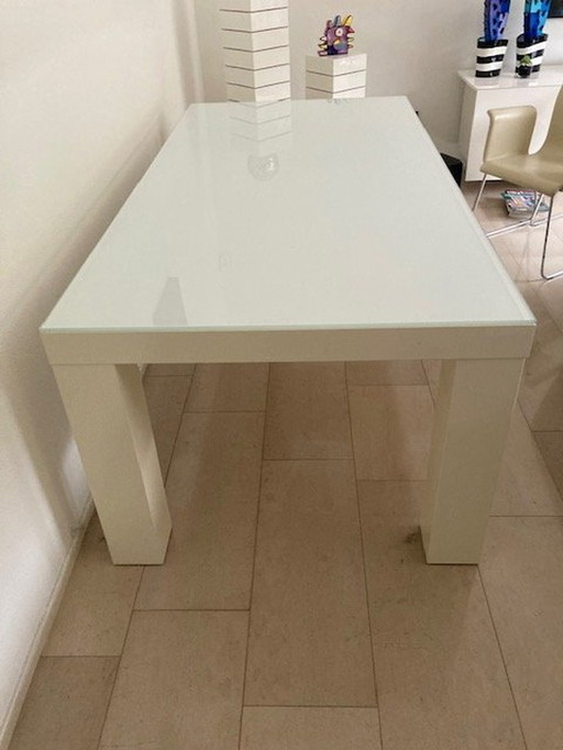 Design eettafel met vaste glasplaat