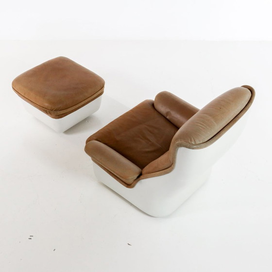 Image 1 of Airborne Orchid Fauteuil & Hocker Michel Cadestin