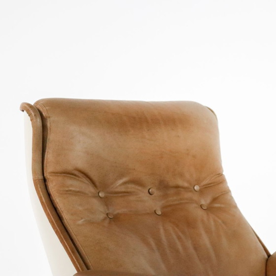 Image 1 of Airborne Orchid Fauteuil & Hocker Michel Cadestin