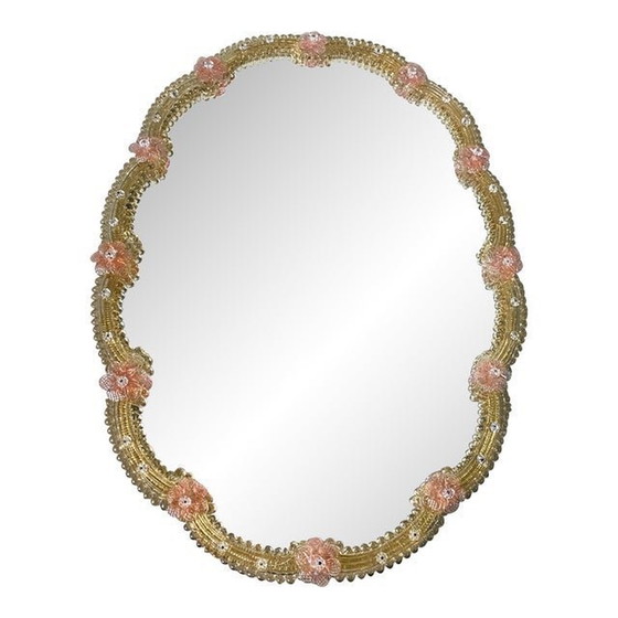 Image 1 of 2000S Venetiaanse ovale gouden en roze florale handgesneden spiegel in Murano glasstijl