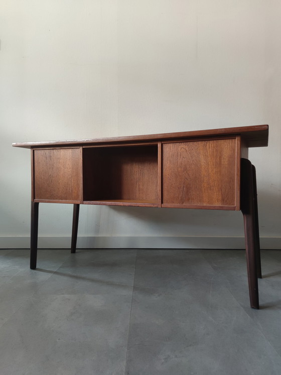 Image 1 of Vintage Deens bureau in teak