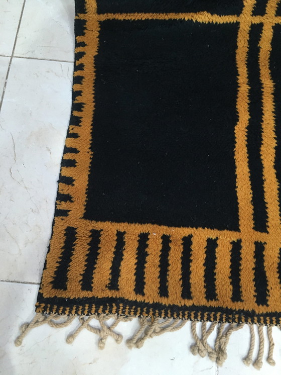 Image 1 of Uitzonderlijk Marokkaans Berber Mrirt tapijt 2m50 x 1m53