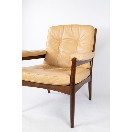 Image 1 of Vintage fauteuil in donker hout en bekleed met leer, Deense jaren 1960