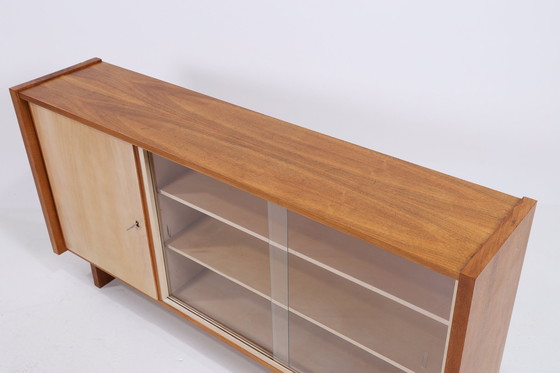 Image 1 of Vintage glazen dressoir 60s | Mid Century TV dressoirkast retro walnoothout ladekast uitbreiding enkel model