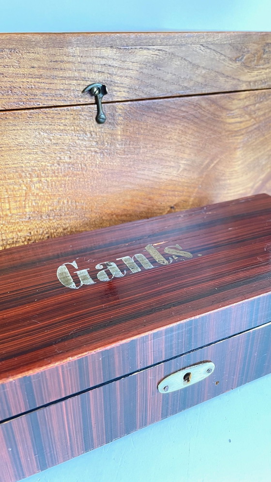 Image 1 of Vintage houten handschoenenkastjes