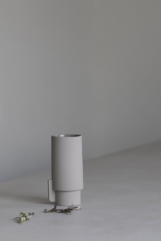 Image 1 of Alcoa Vaas Large In Keramiek Van Form & Refine