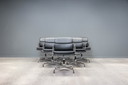6x Eames EA208 vergaderstoel