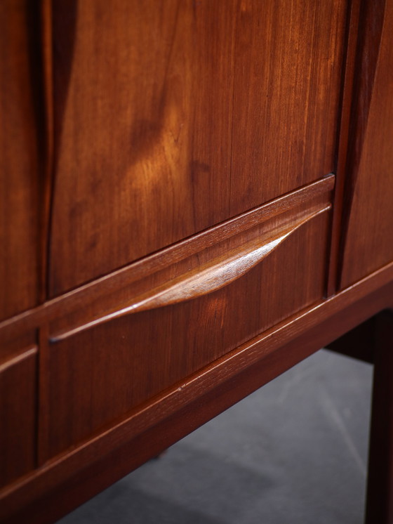 Image 1 of Dressoir Deens design teak