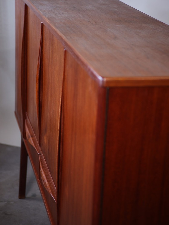 Image 1 of Dressoir Deens design teak