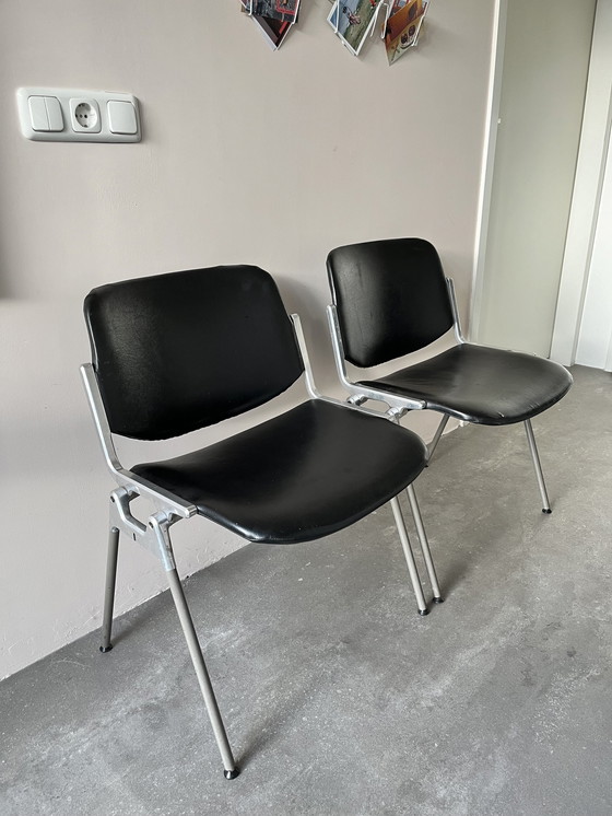 Image 1 of 2x Piretti/Castelli Stoelen Zwart Skai