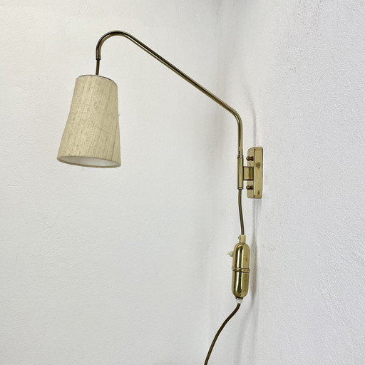 Minimalistische verstelbare zwenkarm met contragewicht messing wandlamp, Duitsland 1950S