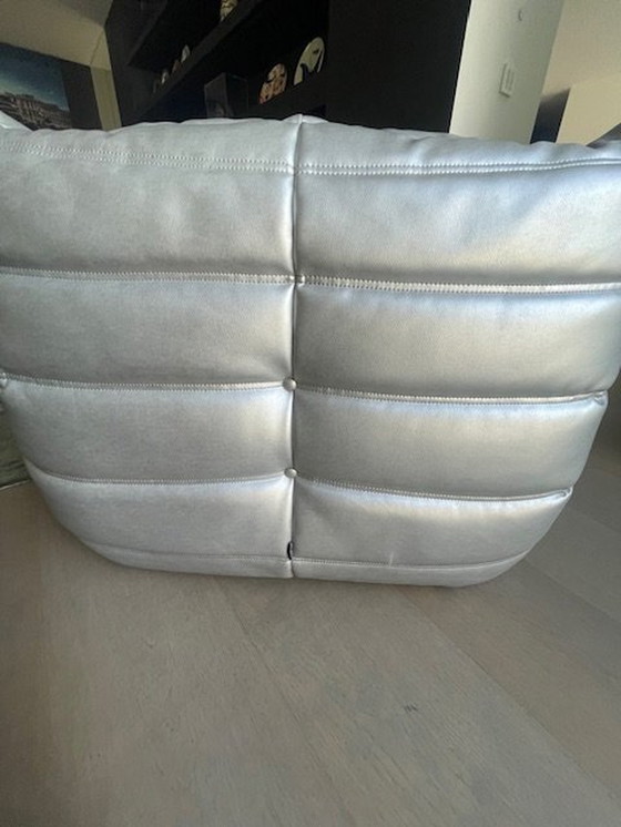 Image 1 of Ligne Roset Togo Fauteuil Zilver Leer