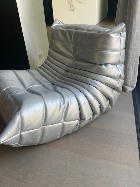 Image 1 of Ligne Roset Togo Fauteuil Zilver Leer