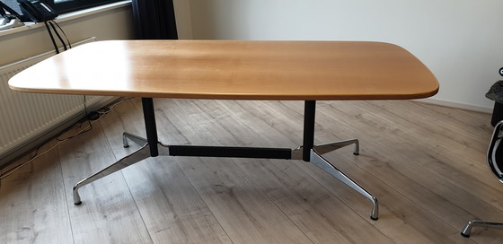 Image 1 of Vitra Eames tafel / bureau