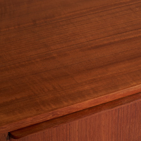 Image 1 of Gerestaureerd teak dressoir