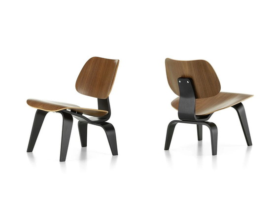 Image 1 of 2x Vitra Eames LCW stoel