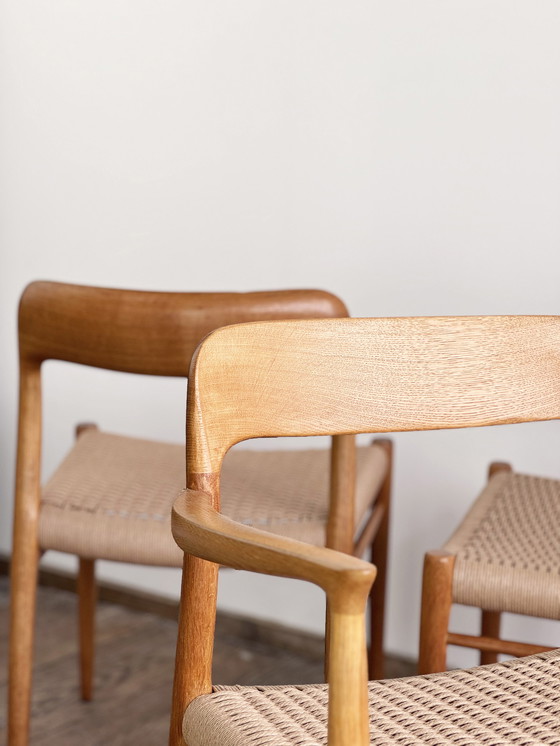 Image 1 of Mid Century Deense Model 56 en 75 stoelen in eikenhout van Niels O. Møller voor JL Møllers Meubelfabriek, 1950, set van 8