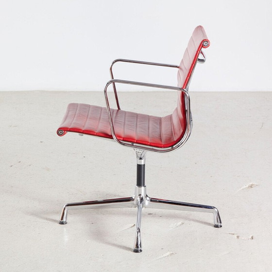 Image 1 of Vintage EA108 bureaustoel van Charles & Ray Eames