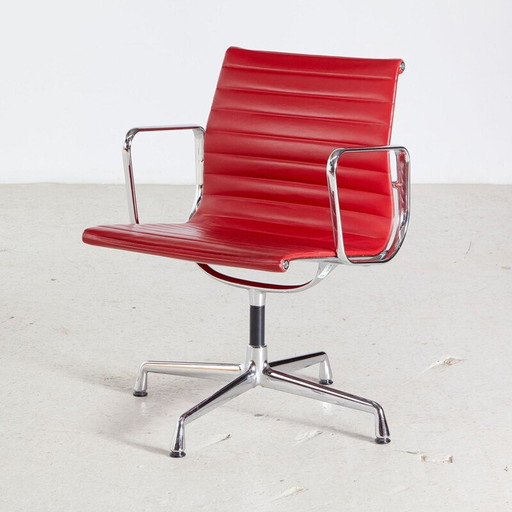 Vintage EA108 bureaustoel van Charles & Ray Eames