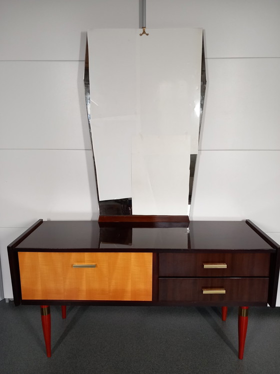 Image 1 of Retro Okergeel Bruin Hoogglans Dressoir