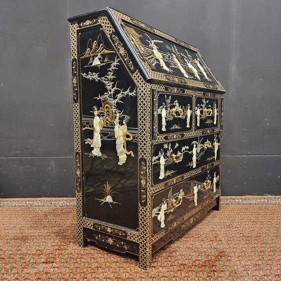 Image 1 of Vintage Chinees Bureau / Aziatische Secretaire (Speksteen En Parelmoer) Chinoiserie,  Bohemian Bureau 