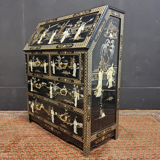 Image 1 of Vintage Chinees Bureau / Aziatische Secretaire (Speksteen En Parelmoer) Chinoiserie,  Bohemian Bureau 