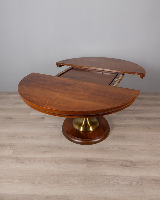 Image 1 of Ronde Tafel In Hout En Messing Vintage 1960S Ontwerp Luciano Frigerio