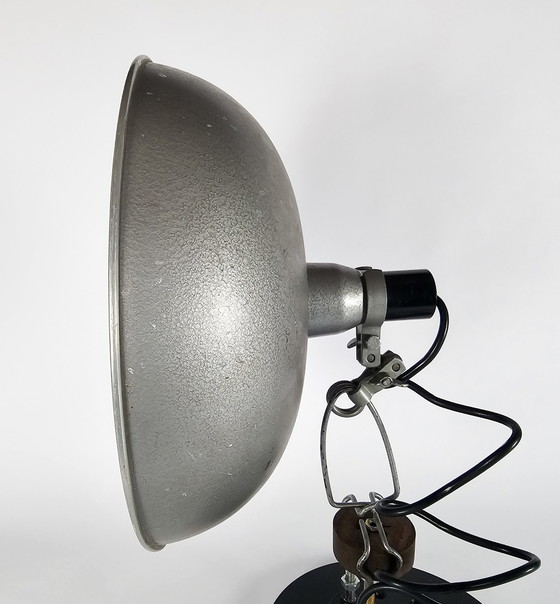 Image 1 of Vintage   - Klemlamp -  Fotografie  - Lamp  - Industrieel  - Jaren 50