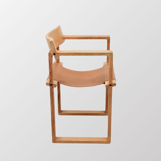 Image 1 of Een paar houten fauteuils van Ate Van Apeldoorn, Nederland, 1970.