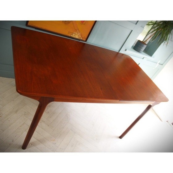 Image 1 of Mid-century teakhouten eettafel van Mcintosh