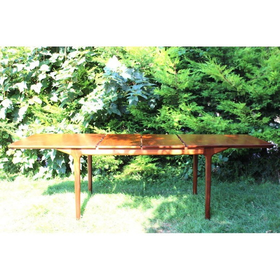 Image 1 of Mid-century teakhouten eettafel van Mcintosh