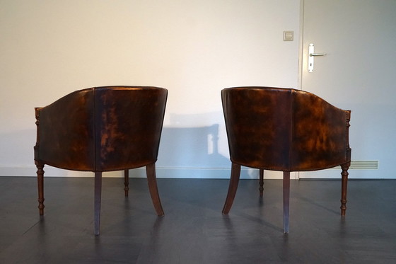 Image 1 of Engelse vintage leren fauteuil in cognac, set van 2