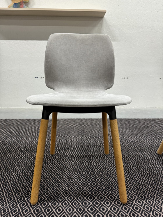 Image 1 of 4 EYYE Curv Soft eetkamerstoelen Stof 