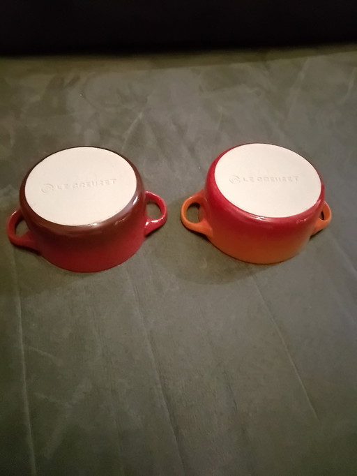 Twee kleine Le Creuset potten