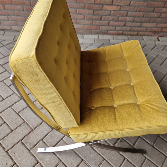 Image 1 of Hippe Fauteuil Opnieuw Gestoffeerd clone