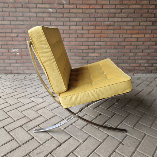 Hippe Fauteuil Opnieuw Gestoffeerd clone