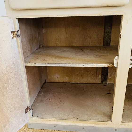 Image 1 of Vintage dressoir van hout en formica