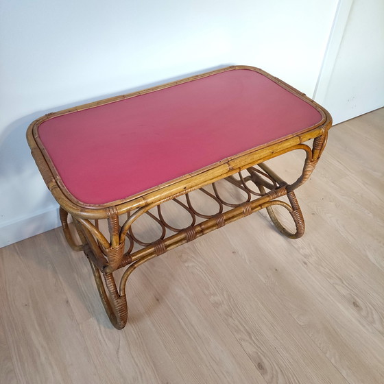 Image 1 of Vintage rotan salontafel / bijzettafel met rood blad