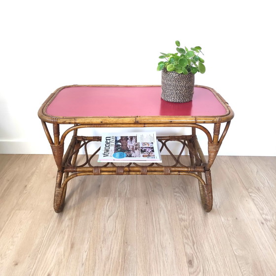 Image 1 of Vintage rotan salontafel / bijzettafel met rood blad