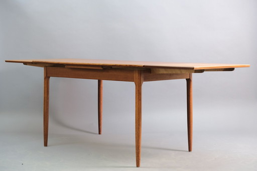 Mid-Century uitschuifbare teakhouten eettafel