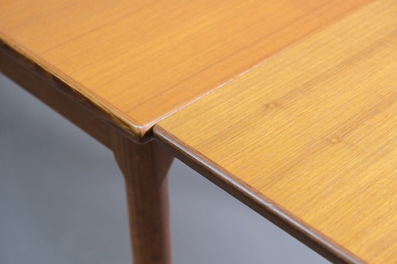 Image 1 of Mid-Century uitschuifbare teakhouten eettafel