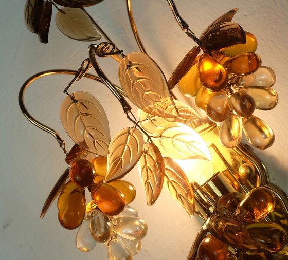 Image 1 of palwa mid century SCONCE 1970 kristal glas en verguld messing druiven en bladeren